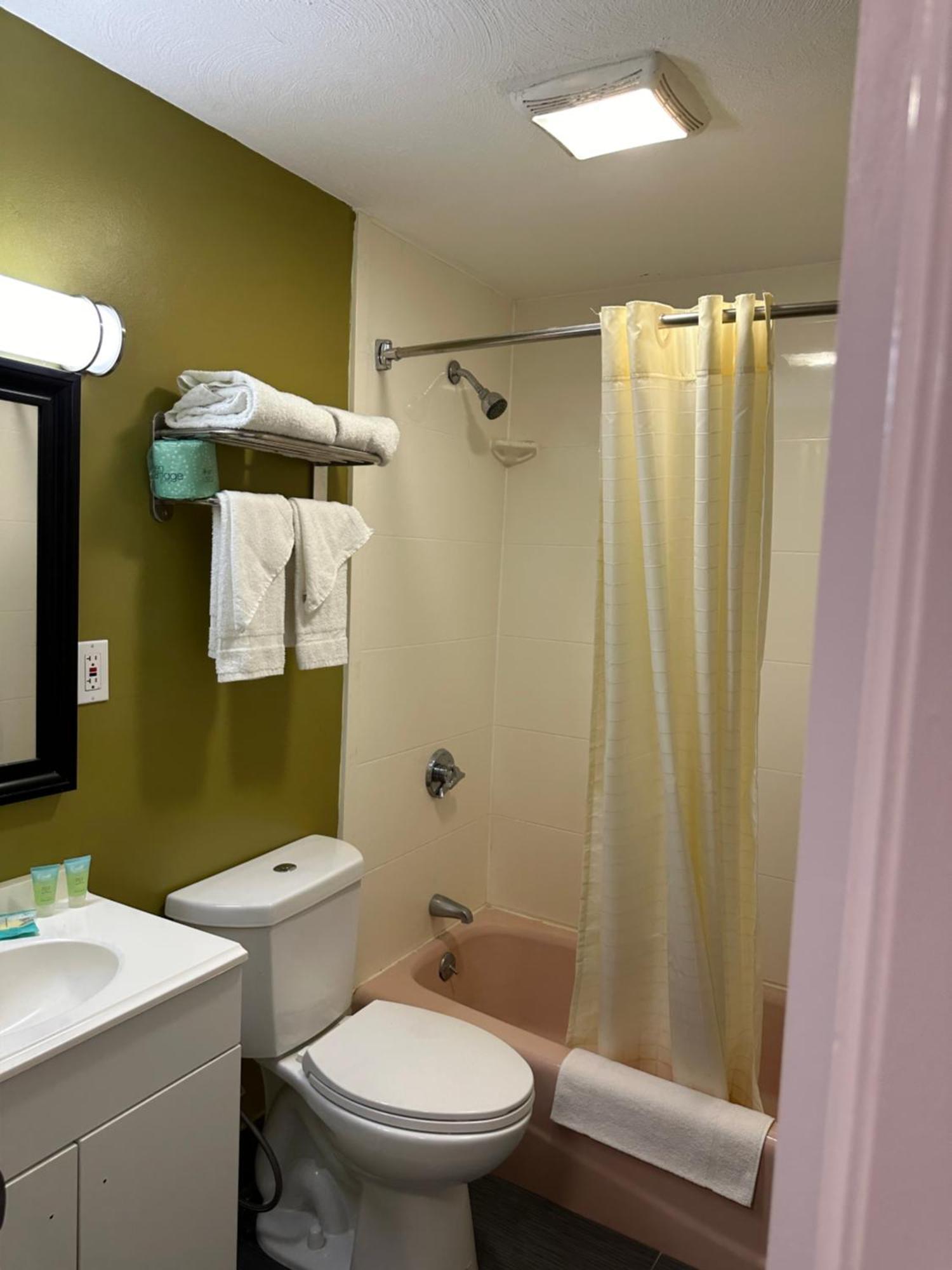 Wickford Motor Inn Норт-Кингстаун Экстерьер фото